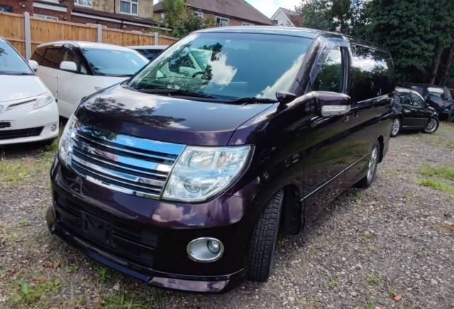 2008 Nissan Elgrand 2.5 8 seat