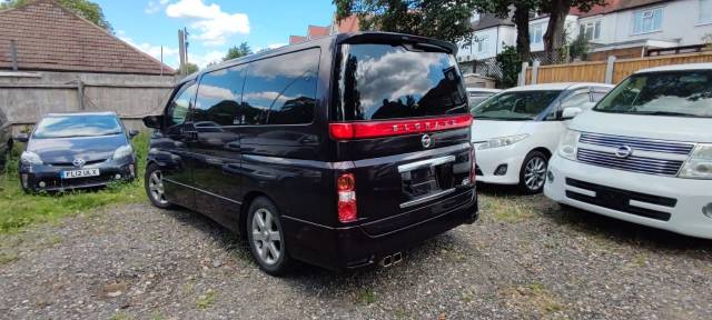 2008 Nissan Elgrand 2.5 8 seat