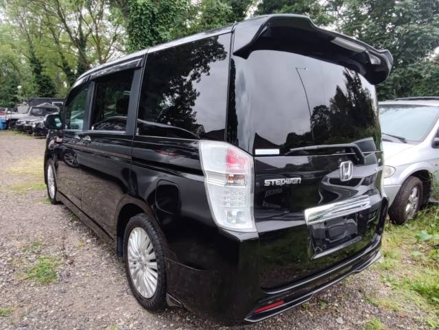 2011 Honda Stepwagon Spada 2.0 8 seat