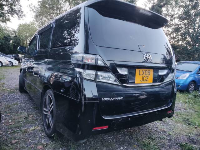 2009 Toyota Vellfire 2.4 8 seat