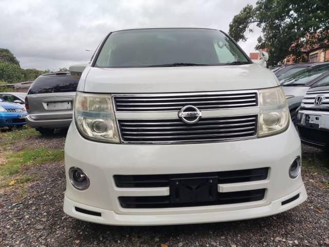 2009 Nissan Elgrand 2.5 8 seat