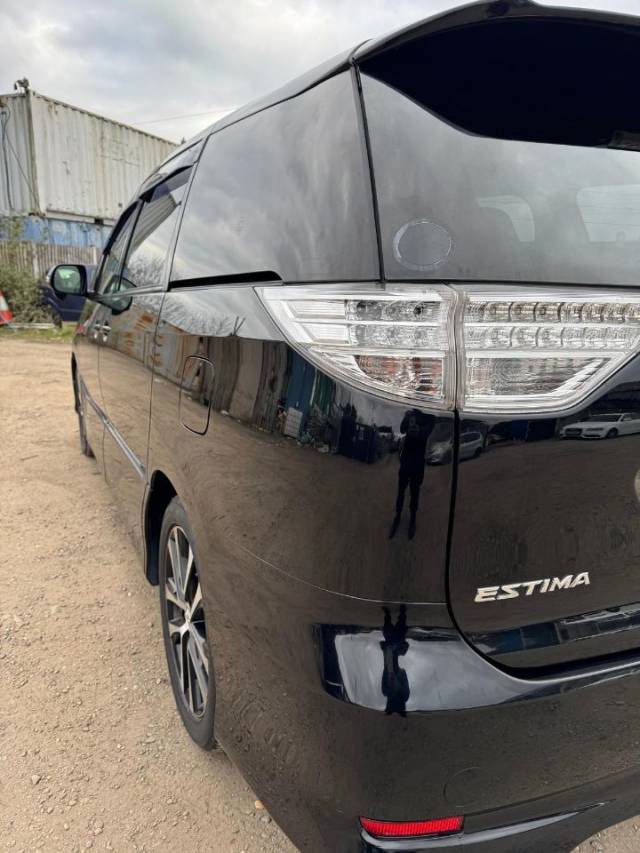 2012 Toyota Estima 2.4 Aeras